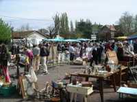 Brocante à Lanton