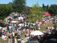 4 vide grenier et marché artisanal