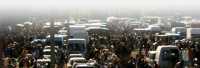 Enorme marché aux puces et parc forain